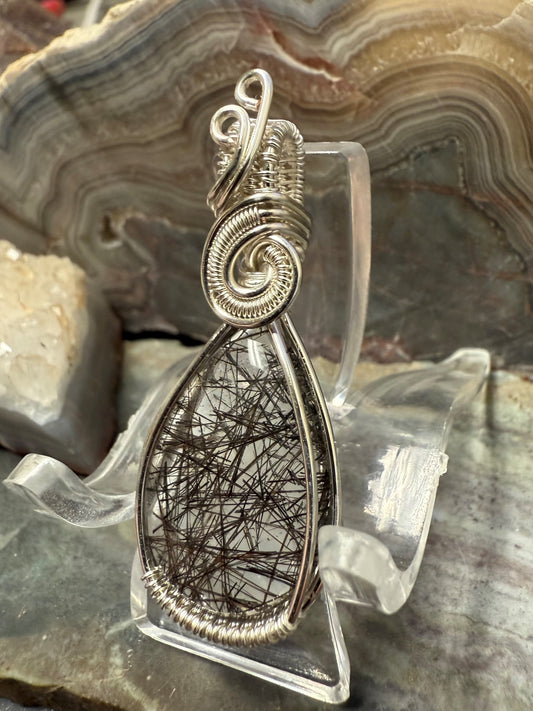 Tourmaline in Quartz