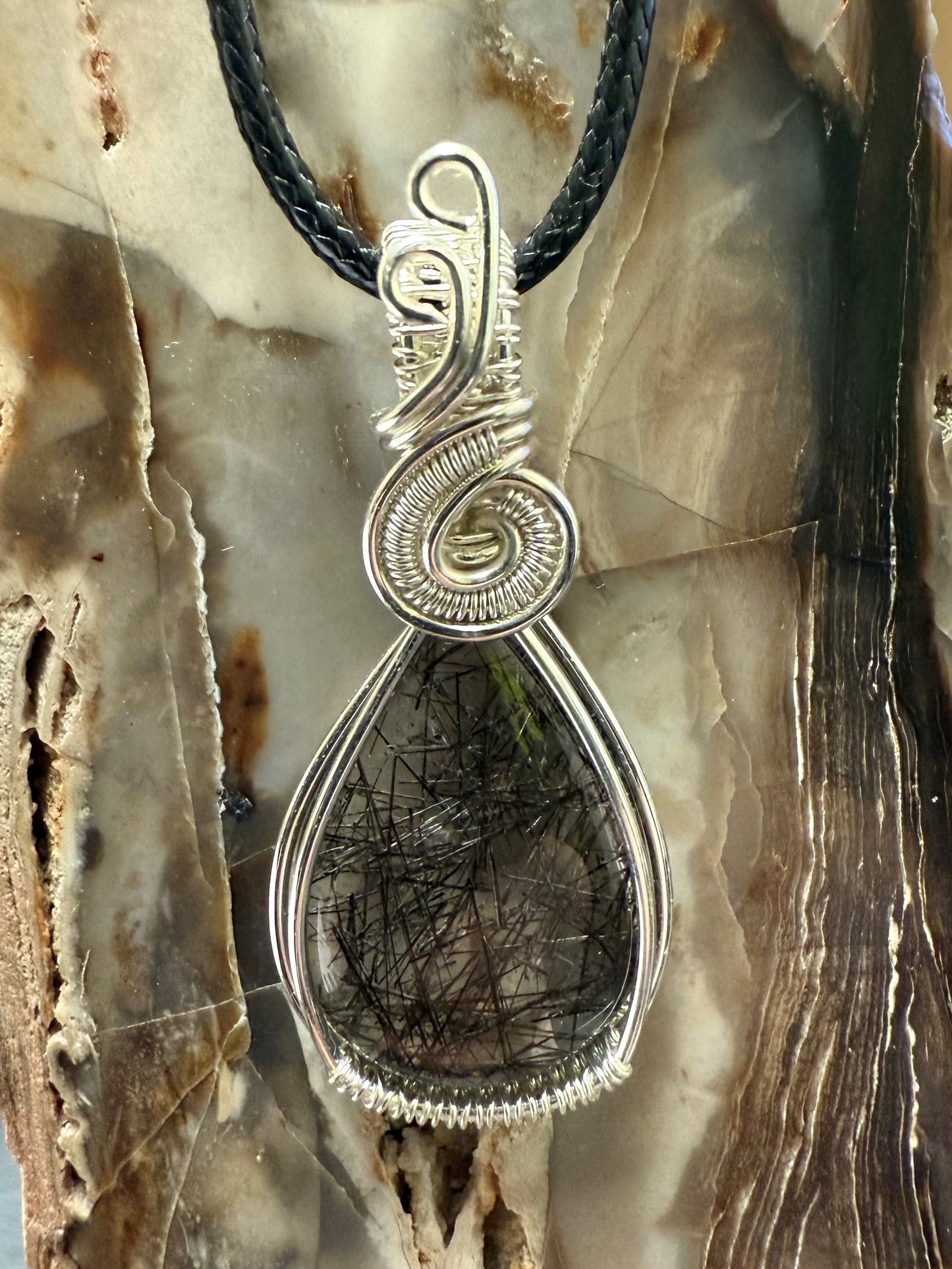 Tourmaline in Quartz