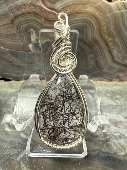 Tourmaline in Quartz